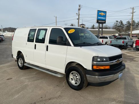 Certified 2024 Chevrolet Express 2500 w/ Driver Convenience Package image 3