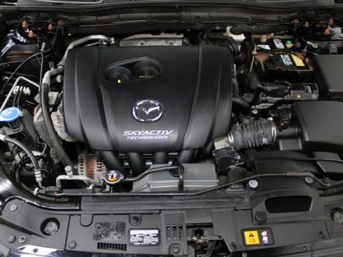 Used 2017 MAZDA MAZDA3 Sport w/ Preferred Equipment Package image 24