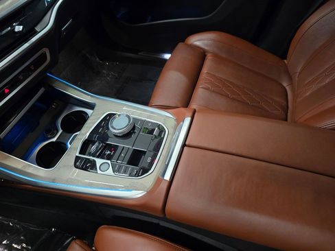 Used 2025 BMW X7 xDrive40i w/ Executive Package AWD/4WD image 25