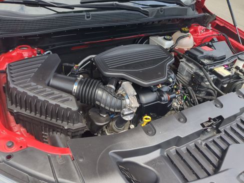Used 2021 Chevrolet Blazer LT FWD image 29