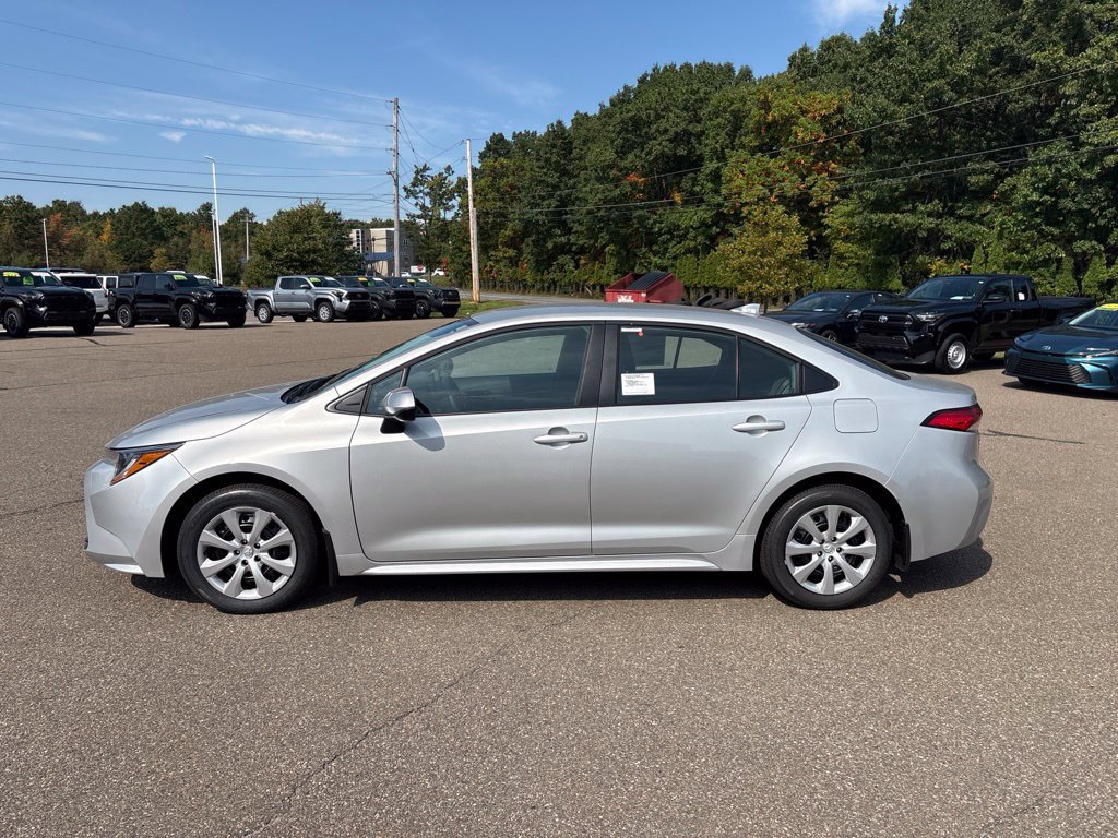 New 2027 Toyota Corolla LE FWD image 3