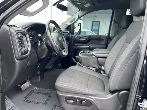 Used 2022 Chevrolet Silverado 2500 LT w/ Convenience Package image 16