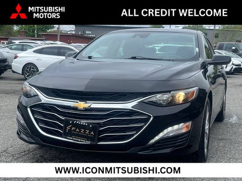 Used 2023 Chevrolet Malibu LT w/ Driver Confidence Package FWD image 1