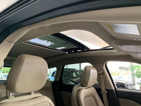 Used 2022 Lincoln Corsair Grand Touring w/ Elements Technology Bundle AWD/4WD image 12
