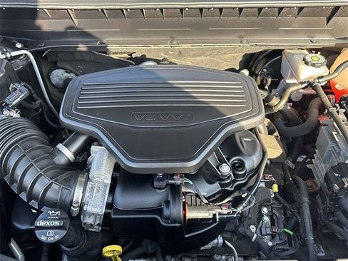 Used 2020 GMC Acadia SLE w/ Driver Convenience Package image 28