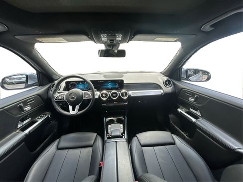 Used 2021 Mercedes-Benz GLB 250 4MATIC w/ Premium Package image 27