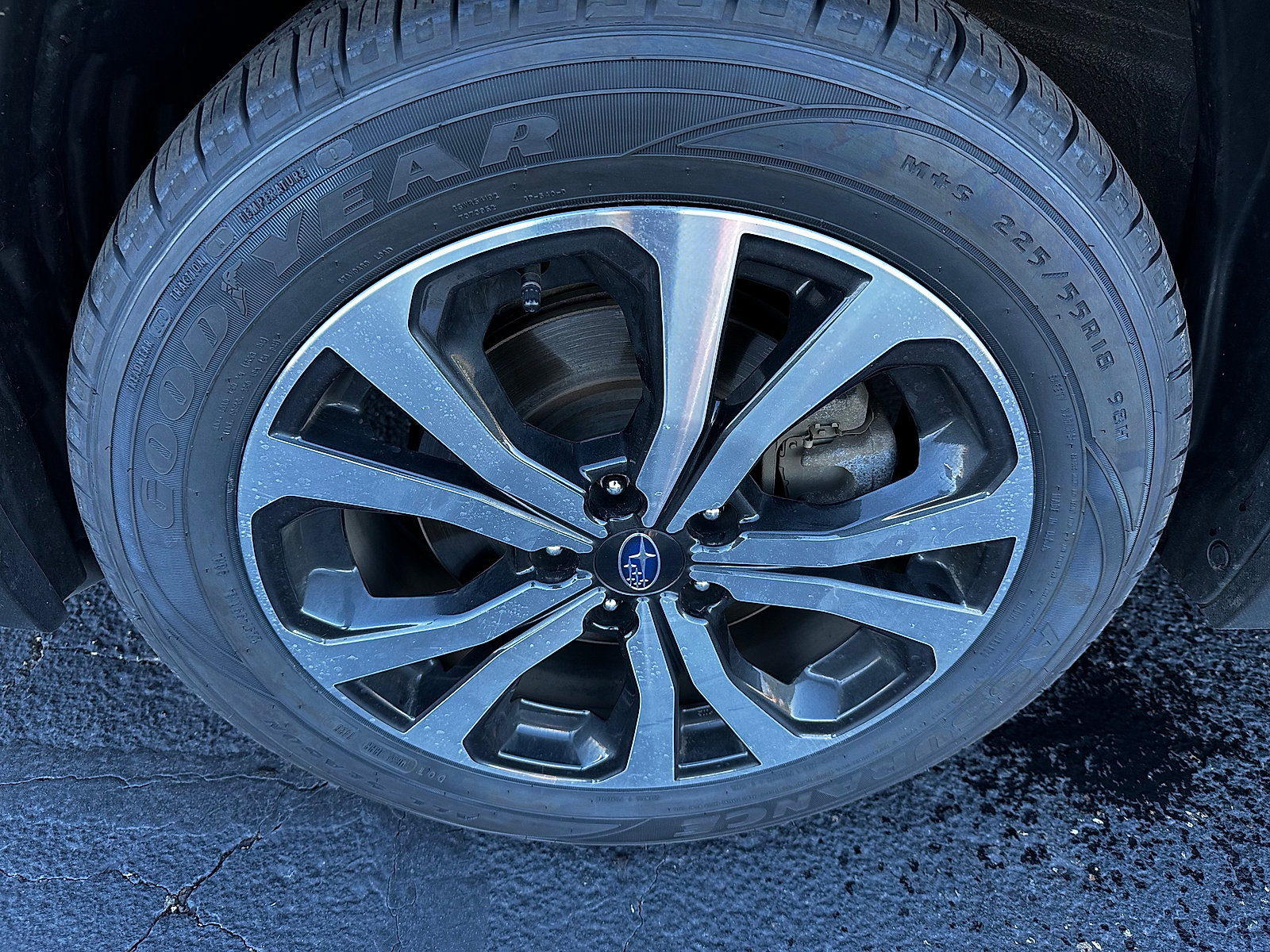 Certified 2024 Subaru Forester Limited AWD/4WD image 9