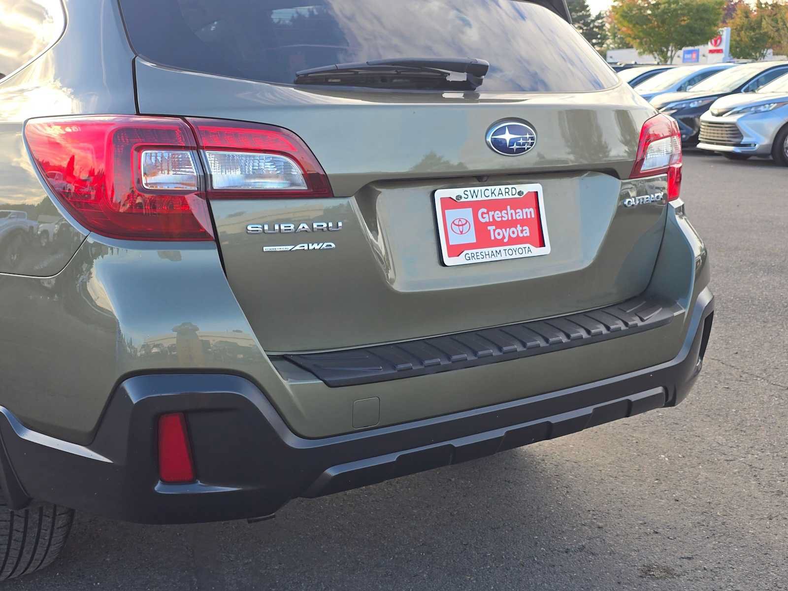 Used 2018 Subaru Outback 2.5i AWD/4WD image 16
