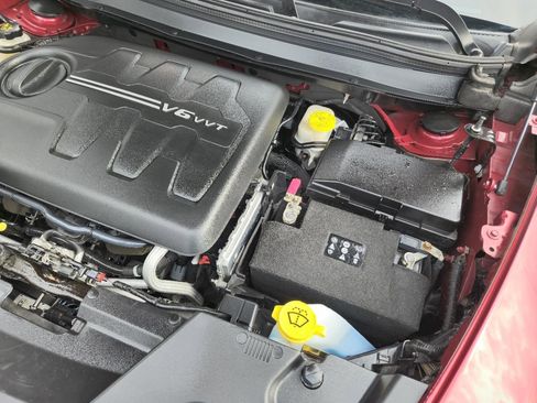 Used 2017 Jeep Cherokee Overland w/ Technology Group image 61