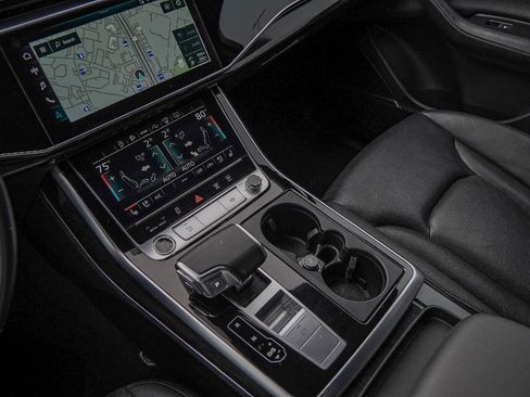 Used 2022 Audi Q7 3.0T Prestige w/ Prestige Package image 16