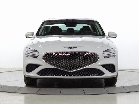 New 2026 Genesis G70 2.5T Prestige image 2