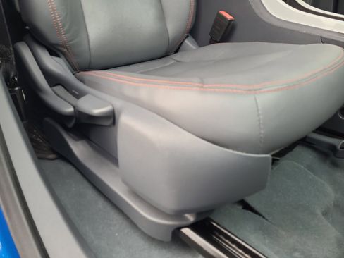 Used 2020 Chevrolet Bolt Premier w/ Infotainment Package image 30