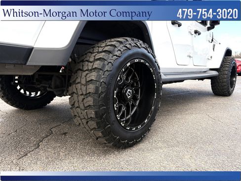 Used 2020 Jeep Gladiator Sport w/ Quick Order Package 24S image 9