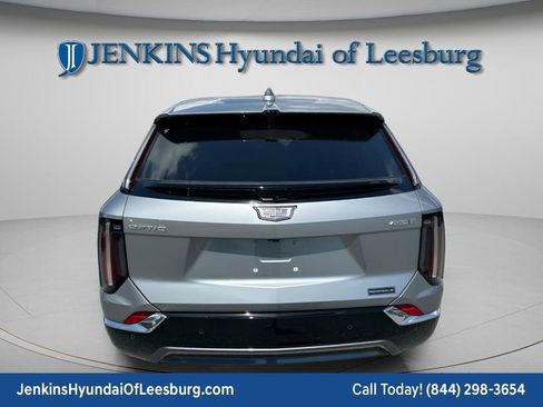 Used 2026 Cadillac Optiq Luxury 1 image 6