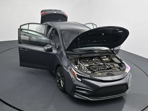 Used 2025 Toyota Corolla SE FWD image 25
