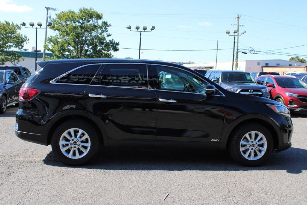 Used 2019 Kia Sorento AWD image 8