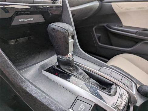 Used 2018 Honda Civic EX image 12