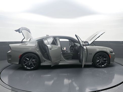 Used 2023 Dodge Charger R/T w/ Blacktop Package image 44