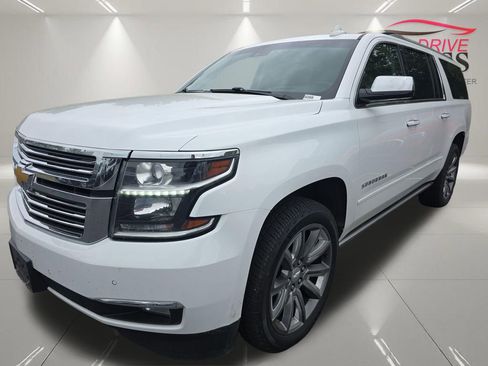 Used 2018 Chevrolet Suburban Premier AWD/4WD image 3