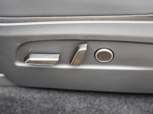 Used 2026 Tesla Model Y Long Range image 22