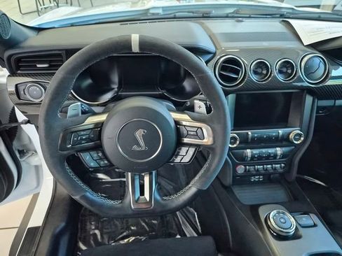 Used 2020 Ford Mustang Shelby GT500 w/ Technology Package image 15
