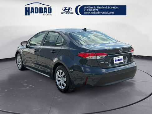Used 2025 Toyota Corolla LE FWD image 3