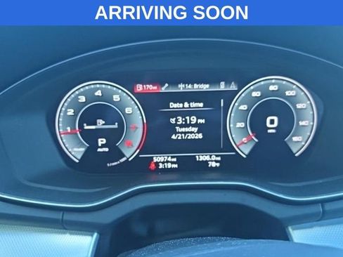 Used 2024 Audi Q5 2.0T Prestige w/ Prestige Package AWD/4WD image 7