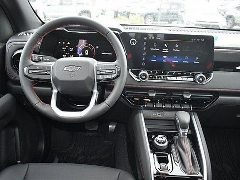 New 2025 Chevrolet Colorado Z71 w/ Technology Package image 9