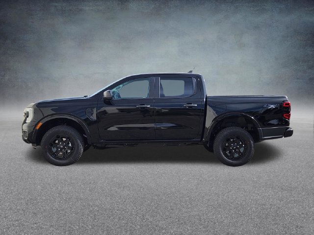 New 2026 Ford Ranger XLT w/ Black Appearance Package AWD/4WD image 4