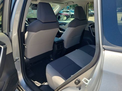 Used 2023 Toyota RAV4 XLE w/ Convenience Package FWD image 11