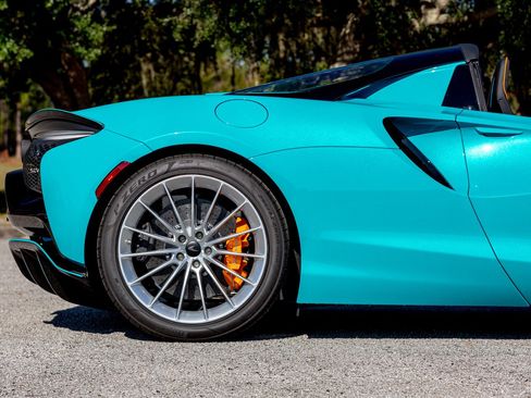 New 2025 McLaren Artura Performance image 13