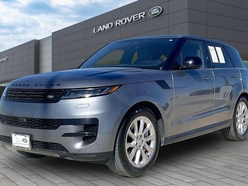 Used 2025 Land Rover Range Rover Sport SE image 1