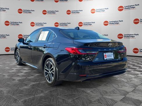 Used 2026 Toyota Camry XLE w/ Premium Plus Package AWD/4WD image 5
