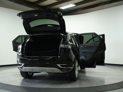 Used 2023 Buick Envision Avenir AWD/4WD image 13