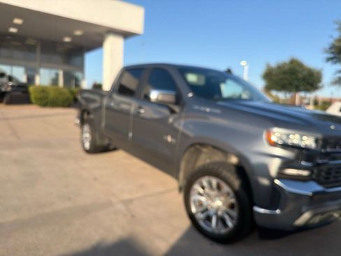 Used 2019 Chevrolet Silverado 1500 LT w/ Texas Edition RWD image 2