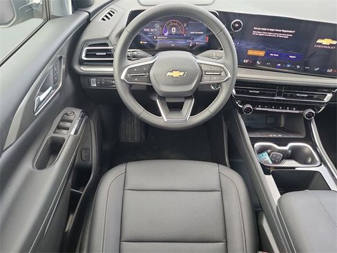 New 2026 Chevrolet Traverse LT w/ Driver Confidence Package image 17