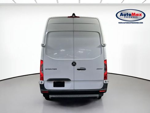 Used 2020 Mercedes-Benz Sprinter 2500 w/ Driver Convenience Package image 6