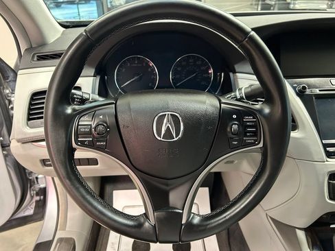 Used 2014 Acura RLX w/ Technology Package FWD image 9