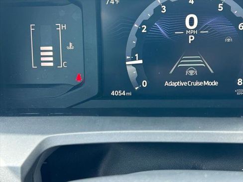 Certified 2025 Toyota Tacoma SR5 AWD/4WD image 36
