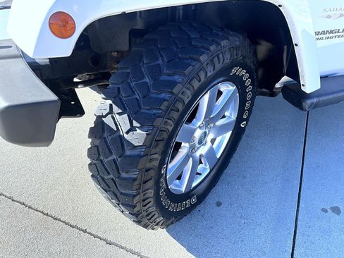 Used 2013 Jeep Wrangler Unlimited Sahara w/ Dual Top Group image 26