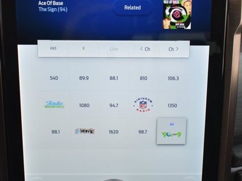 Used 2024 Ford F150 Lightning Lariat image 27