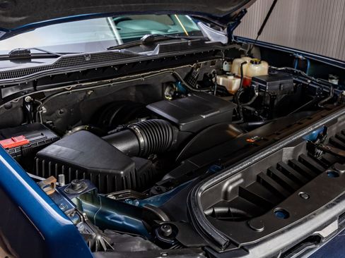 Used 2022 Chevrolet Silverado 2500 Custom w/ Custom Convenience Package image 35