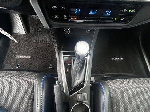 Used 2017 Toyota Corolla SE image 15