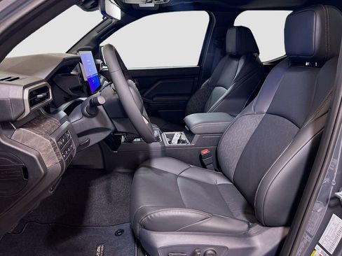 New 2026 Toyota Tacoma Limited AWD/4WD image 18