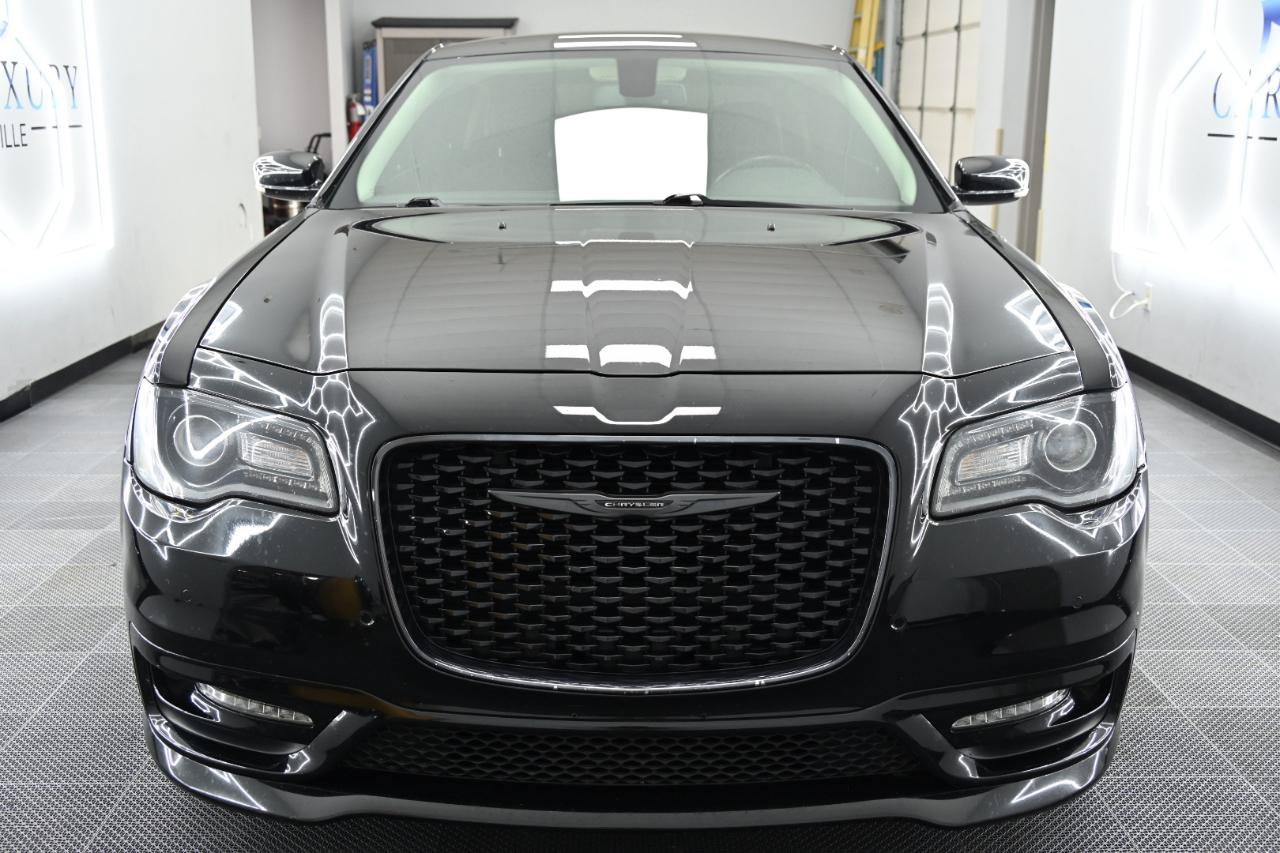 Used 2021 Chrysler 300 Touring L RWD image 6