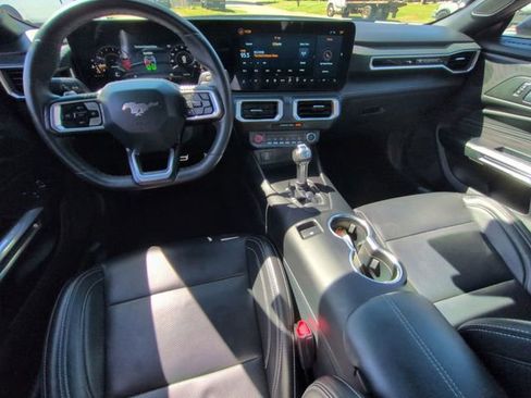 Certified 2025 Ford Mustang GT Premium image 17