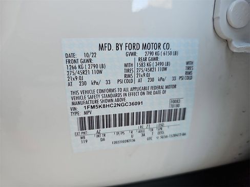 Used 2022 Ford Explorer Platinum w/ Equipment Group 601A image 39