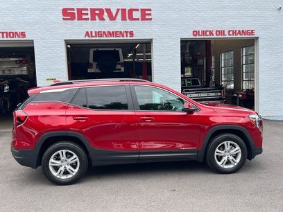 Used 2022 GMC Terrain SLE w/ Driver Convenience Package