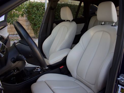Used 2019 BMW X1 sDrive28i w/ Convenience Package FWD image 19