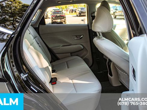 Used 2024 Hyundai Kona Limited AWD/4WD image 19
